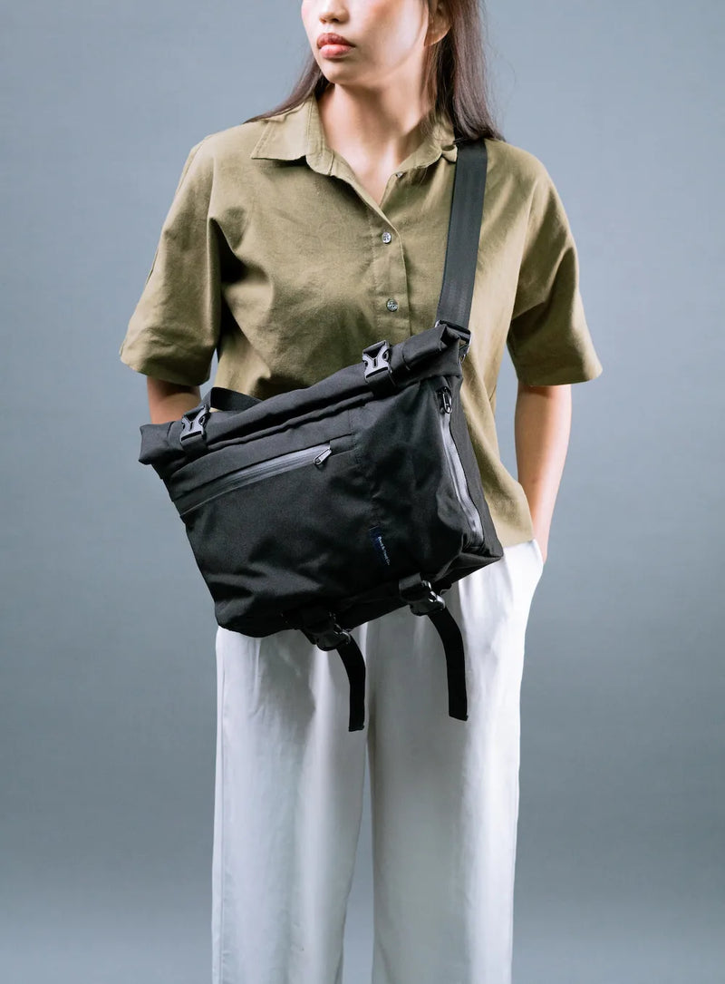 ARKN Motion Sling | Black | Frost & Frost Co | Travel Bag Philippines
