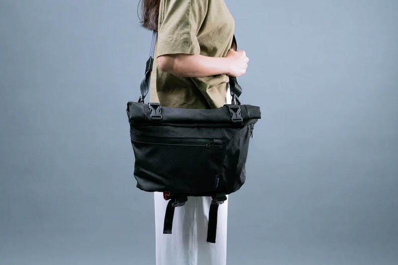 ARKN Motion Sling | Black | Frost & Frost Co | Travel Bag Philippines